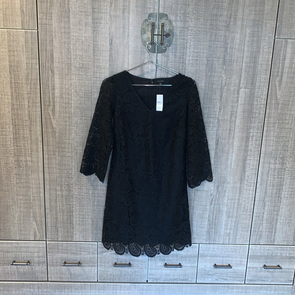 Ann Taylor Lace V-Neck Shift Dress